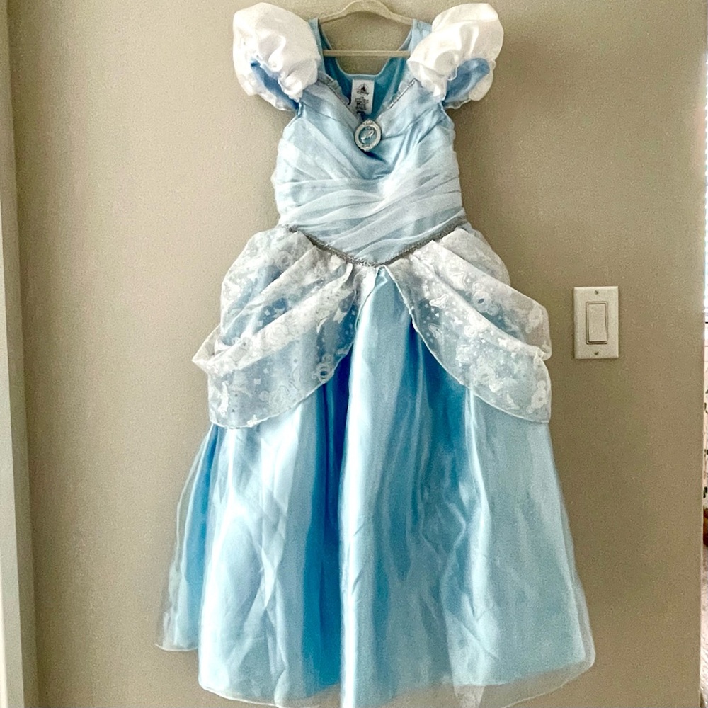 NWOT | Disney | “Cinderella” Kid’s Costume Size 7/8 Dress in Blue